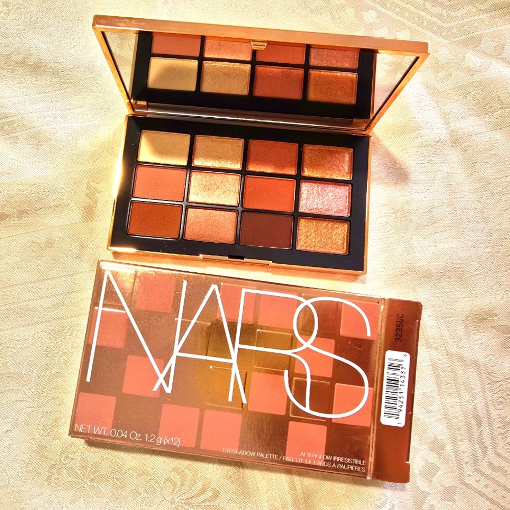 NEW! NARS Afterglow Irresistible Eyeshadow Palette 1.2 g (x 12)